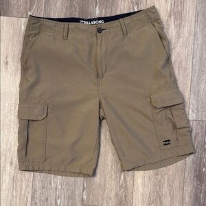 Billabong Tan Cargo Shorts Classic Flat-Front Design